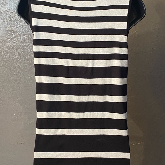 International Concepts Mock Turtle Neck Sleeveless Sweater Top - Picture 7 of 16